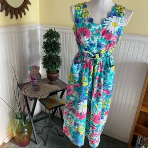 Vintage Floral Dress with Pockets